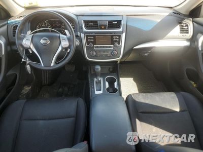 Zdjęcie 8 z 13 samochodu: 2017 NISSAN ALTIMA 2.5 VIN:1N4AL3AP2HC139927 - miniatura