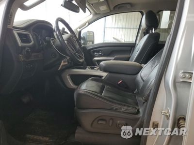 Zdjęcie 7 z 12 samochodu: 2016 NISSAN TITAN XD SL VIN:1N6BA1F49GN512534 - miniatura