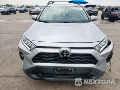 Piąte zdjęcie samochodu w środku: 2021 TOYOTA RAV4 XLE PREMIUM VIN:2T3C1RFVXMC132042 - miniatura