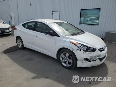 Czwarte zdjęcie samochodu z boku: 2011 HYUNDAI ELANTRA GLS VIN:5NPDH4AE4BH020589 - miniatura