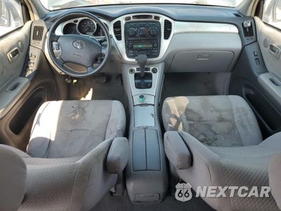 Zdjęcie 8 z 13 samochodu: 2005 TOYOTA HIGHLANDER LIMITED VIN:JTEEP21A950134755 - miniatura