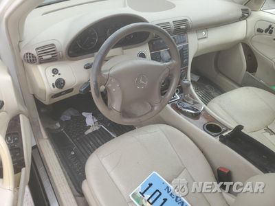 Zdjęcie 8 z 12 samochodu: 2006 MERCEDES-BENZ C 350 4MATIC VIN:WDBRF87H26F761892 - miniatura