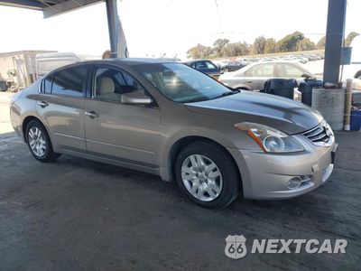 Czwarte zdjęcie samochodu z boku: 2012 NISSAN ALTIMA BASE VIN:1N4AL2AP7CN526996 - miniatura