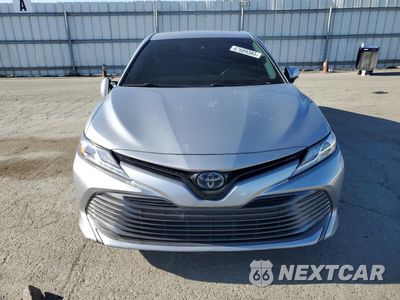 Piąte zdjęcie samochodu w środku: 2020 TOYOTA CAMRY XLE VIN:4T1F31AK1LU525200 - miniatura