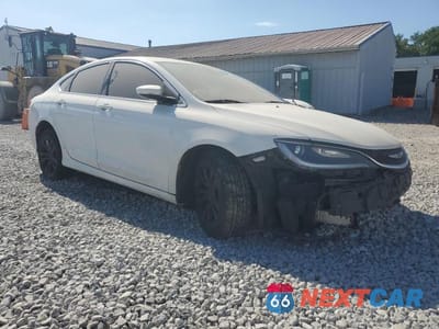 Czwarte zdjęcie samochodu z boku: 2015 CHRYSLER 200 LIMITED VIN:1C3CCCAB8FN654587 - miniatura