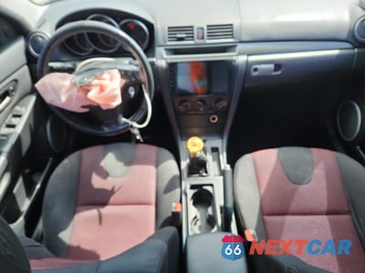 Zdjęcie 8 z 14 samochodu: 2006 MAZDA 3 HATCHBACK VIN:JM1BK343461491717 - miniatura