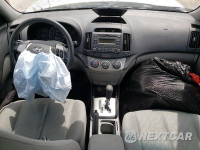 Zdjęcie 8 z 12 samochodu: 2010 HYUNDAI ELANTRA BLUE VIN:KMHDU4AD2AU895978 - miniatura