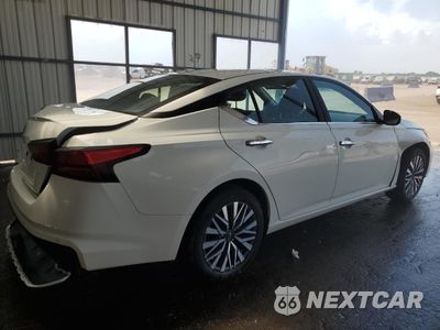 Trzecie zdjęcie samochodu z tyłu: 2025 NISSAN ALTIMA SV VIN:1N4BL4DV7SN400260 - miniatura