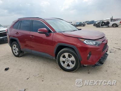 Czwarte zdjęcie samochodu z boku: 2020 TOYOTA RAV4 XLE VIN:2T3W1RFV8LW068528 - miniatura