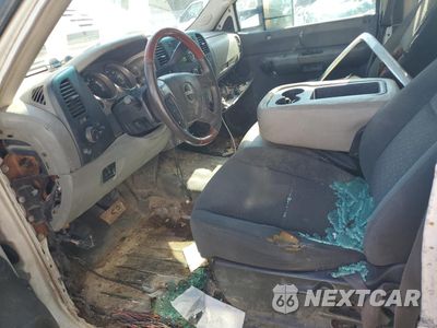 Zdjęcie 7 z 14 samochodu: 2013 GMC SIERRA C3500 VIN:1GD412C84DF184563 - miniatura