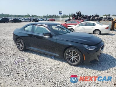 Czwarte zdjęcie samochodu z boku: 2024 BMW 230XI VIN:3MW33CM0XR8E57396 - miniatura