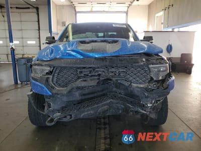 Piąte zdjęcie samochodu w środku: 2022 RAM 1500 TRX VIN:1C6SRFU9XNN319062 - miniatura