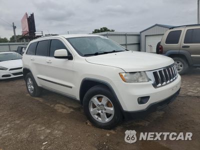 Czwarte zdjęcie samochodu z boku: 2011 JEEP GRAND CHEROKEE LAREDO VIN:1J4RR4GG4BC529907 - miniatura