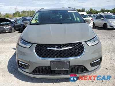 Piąte zdjęcie samochodu w środku: 2022 CHRYSLER PACIFICA TOURING L VIN:2C4RC1BG9NR142584 - miniatura