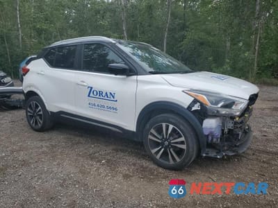 Czwarte zdjęcie samochodu z boku: 2019 NISS KICKS S VIN:3N1CP5CU8KL486036 - miniatura