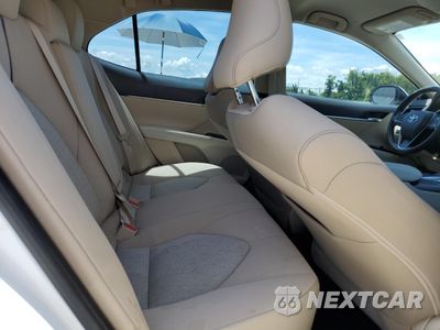 Zdjęcie 10 z 13 samochodu: 2022 TOYOTA CAMRY LE VIN:4T1C11AK8NU685120 - miniatura
