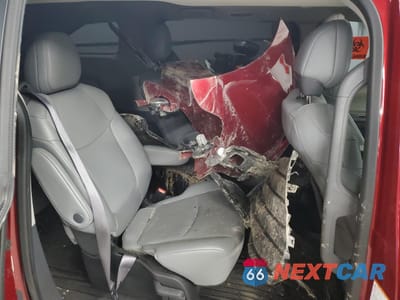 Zdjęcie 11 z 14 samochodu: 2024 TOYOTA SIENNA XLE VIN:5TDJSKFC8RS145180 - miniatura