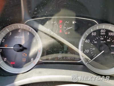 Zdjęcie 9 z 12 samochodu: 2015 NISSAN SENTRA S VIN:3N1AB7AP8FY216411 - miniatura