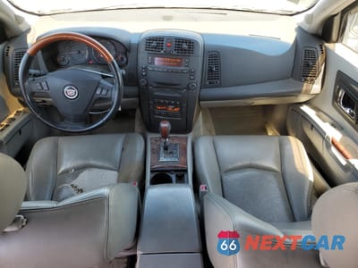 Zdjęcie 8 z 13 samochodu: 2004 CADILLAC SRX VIN:1GYDE637X40117258 - miniatura