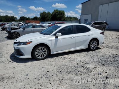 2022 TOYOTA CAMRY LE 4T1C11AK8NU685120 - główne zdjęcie licytacji z USA - miniatura
