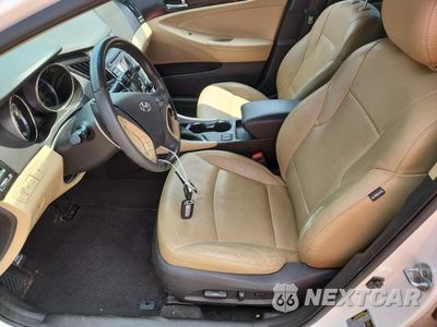 Zdjęcie 7 z 12 samochodu: 2013 HYUNDAI SONATA SE VIN:5NPEC4ACXDH687235 - miniatura