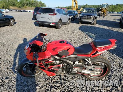 Trzecie zdjęcie samochodu z tyłu: 2005 HONDA CBR600 RR VIN:JH2PC37015M208943 - miniatura