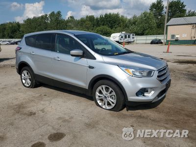 Czwarte zdjęcie samochodu z boku: 2017 FORD ESCAPE SE VIN:1FMCU0G99HUE31703 - miniatura