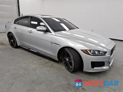Czwarte zdjęcie samochodu z boku: 2018 JAGUAR XE S VIN:SAJAG4FV4JCP17755 - miniatura