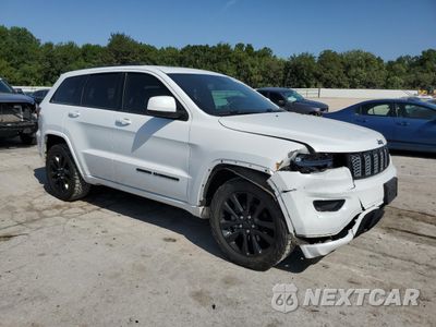 Czwarte zdjęcie samochodu z boku: 2019 JEEP GRAND CHEROKEE LAREDO VIN:1C4RJFAG5KC808901 - miniatura