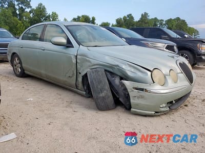 Czwarte zdjęcie samochodu z boku: 2004 JAGUAR S-TYPE VIN:SAJEA01T64FN06903 - miniatura