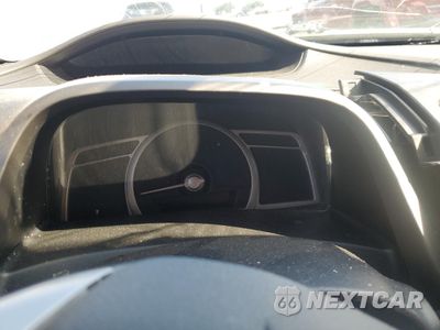 Zdjęcie 9 z 13 samochodu: 2010 HONDA CIVIC LX VIN:19XFA1F57AE032498 - miniatura