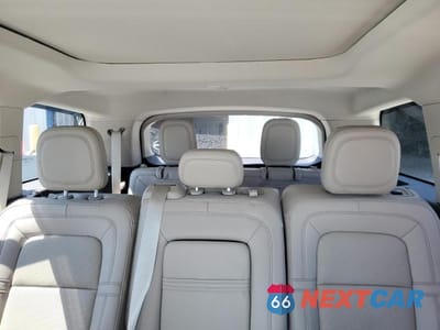 Zdjęcie 10 z 13 samochodu: 2023 LINCOLN AVIATOR RESERVE VIN:5LM5J7WC5PGL30210 - miniatura