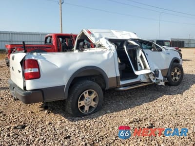 Trzecie zdjęcie samochodu z tyłu: 2004 FORD F150 SUPERCREW VIN:1FTPW14544KA02417 - miniatura