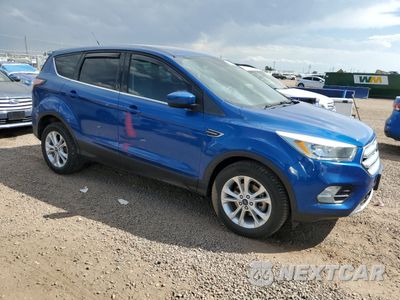 Czwarte zdjęcie samochodu z boku: 2017 FORD ESCAPE SE VIN:1FMCU0GD4HUB28980 - miniatura