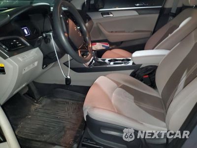 Zdjęcie 7 z 12 samochodu: 2017 HYUNDAI SONATA SE VIN:5NPE24AF9HH523980 - miniatura