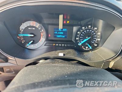 Zdjęcie 9 z 14 samochodu: 2017 FORD FUSION S VIN:3FA6P0G70HR217543 - miniatura
