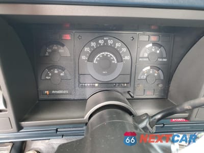 Zdjęcie 9 z 14 samochodu: 1990 CHEVROLET GMT-400 C2500 VIN:1GCFC24K8LE131130 - miniatura