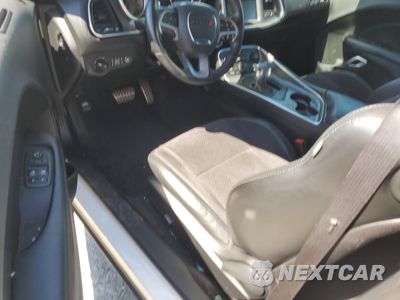 Zdjęcie 8 z 14 samochodu: 2016 DODGE CHALLENGER R/T SCAT PACK VIN:2C3CDZFJ7GH299602 - miniatura