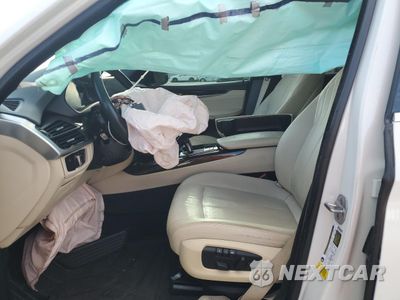 Zdjęcie 7 z 13 samochodu: 2017 BMW X5 SDRIVE35I VIN:5UXKR2C55H0U20638 - miniatura
