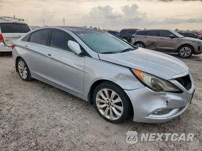 Czwarte zdjęcie samochodu z boku: 2012 HYUNDAI SONATA SE VIN:5NPEC4AB7CH363214 - miniatura