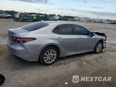 Trzecie zdjęcie samochodu z tyłu: 2024 TOYOTA CAMRY LE VIN:4T1C11AKXRU870839 - miniatura