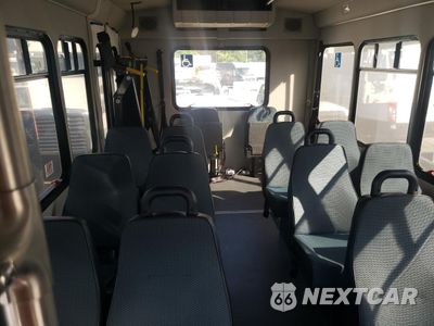 Zdjęcie 6 z 10 samochodu: 2022 CHEVROLET EXPRESS G4500 VIN:1HA6GUB70NN011139 - miniatura