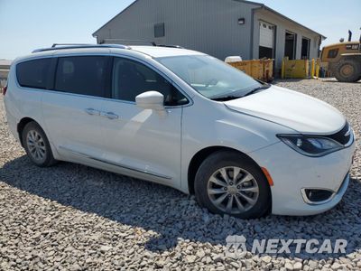 Czwarte zdjęcie samochodu z boku: 2019 CHRYSLER PACIFICA TOURING L VIN:2C4RC1BG6KR624781 - miniatura