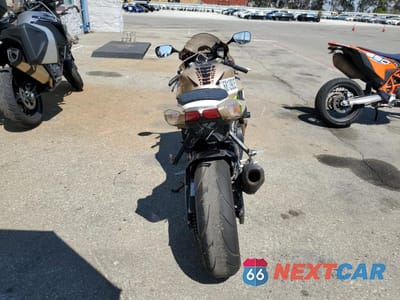 Czwarte zdjęcie samochodu z boku: 2013 SUZUKI GSX-R750 VIN:JS1GR7MA4D2100011 - miniatura