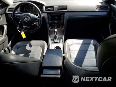 Zdjęcie 8 z 13 samochodu: 2015 VOLKSWAGEN PASSAT SE VIN:1VWBV7A31FC042774 - miniatura