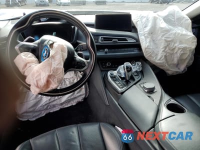 Zdjęcie 8 z 13 samochodu: 2019 BMW I8 VIN:WBY2Z4C53K7D15965 - miniatura