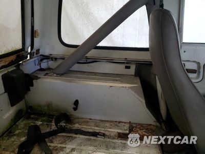 Zdjęcie 11 z 13 samochodu: 1989 JEEP WRANGLER / YJ VIN:2J4FY19E1KJ169856 - miniatura