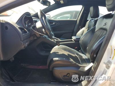 Zdjęcie 7 z 12 samochodu: 2015 CHRYSLER 200 S VIN:1C3CCCBB0FN658776 - miniatura