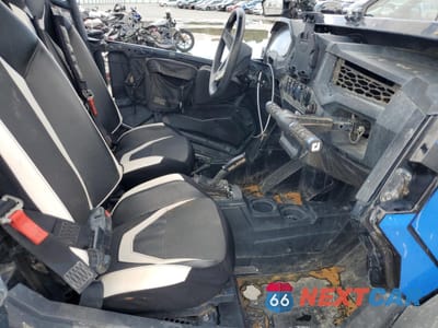 Piąte zdjęcie samochodu w środku: 2021 POLARIS RZR XP 4 TURBO S VELOCITY VIN:3NSP4E924MG609421 - miniatura