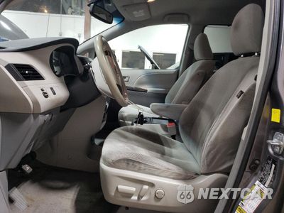 Zdjęcie 7 z 16 samochodu: 2011 TOYOTA SIENNA LE VIN:5TDKK3DC8BS096632 - miniatura